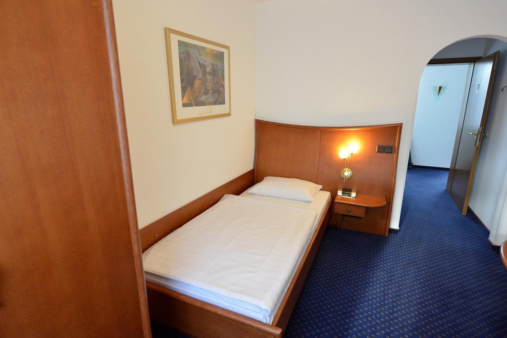 Hotel Trollinger Hof Bad Oeynhausen Exteriér fotografie